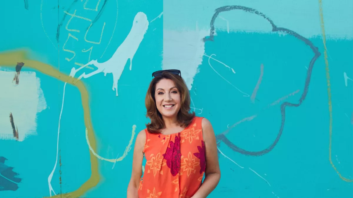 Holidaying Jane Bio x345 L